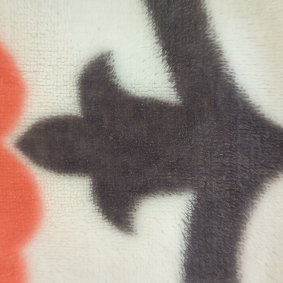 Soft Plush Cozy Blanket Throw 49.5" x 67" White Gray Coral - Picture 8 of 8